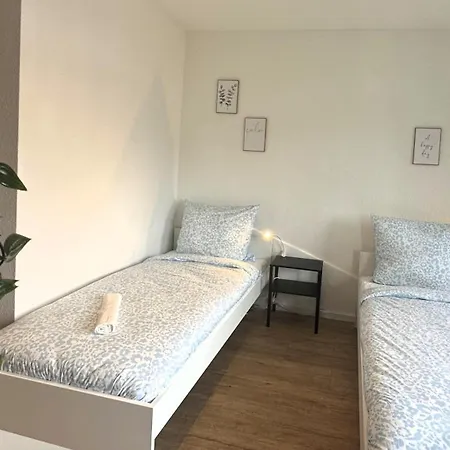 Business With Balcony Apartamento *