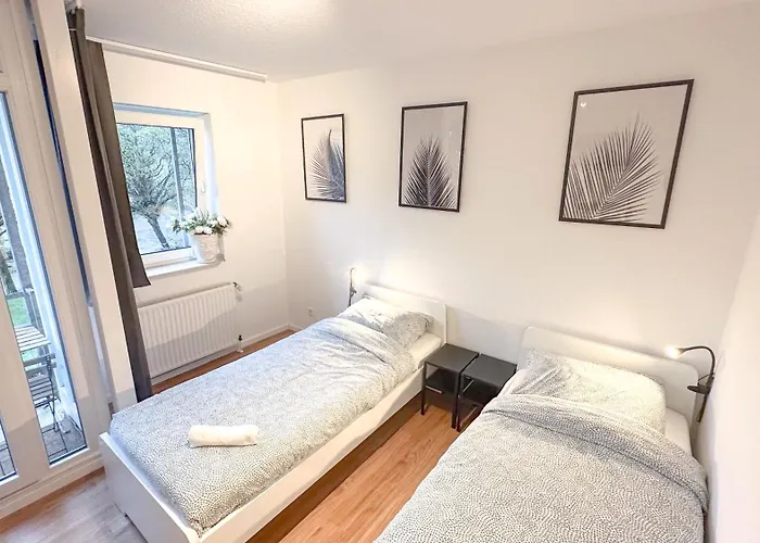 公寓 Business With Balcony